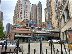小河恒森自在城四楼186平跟三楼136平旺铺房东直租